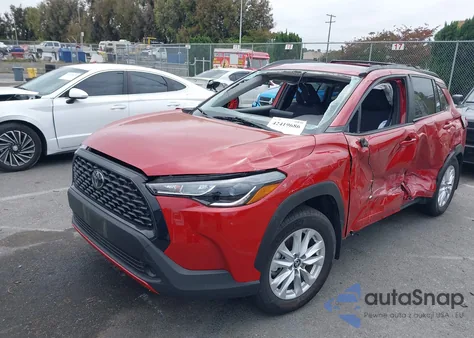 2024 Toyota Corolla Cross Le from USA, damaged, VIN 7MUBAAAG2RV104982